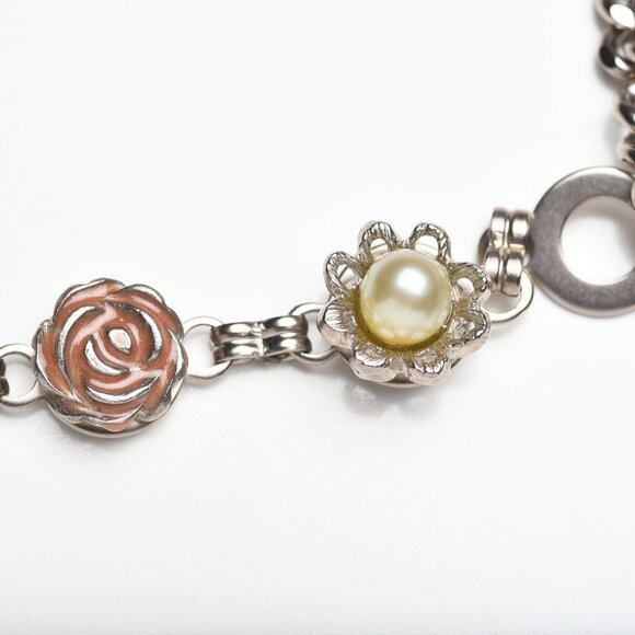 Vintage Chanel Logo Catwalk Chain Belt Floral 2005 NWOT main image 4